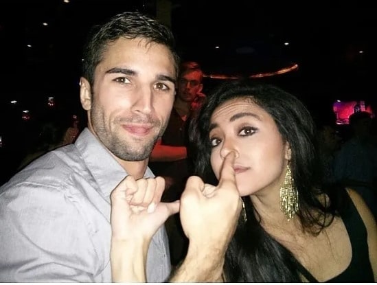 Picture of Yasmine Al-Bustami with her friend in a funny pose 